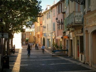 Apartment Splendide Studio Au Coeur Historique De Frejus