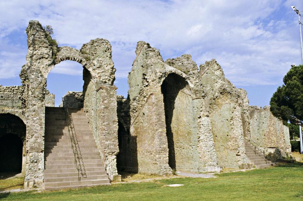 Splendide Studio Au Cœur Historique De Appartamento Fréjus